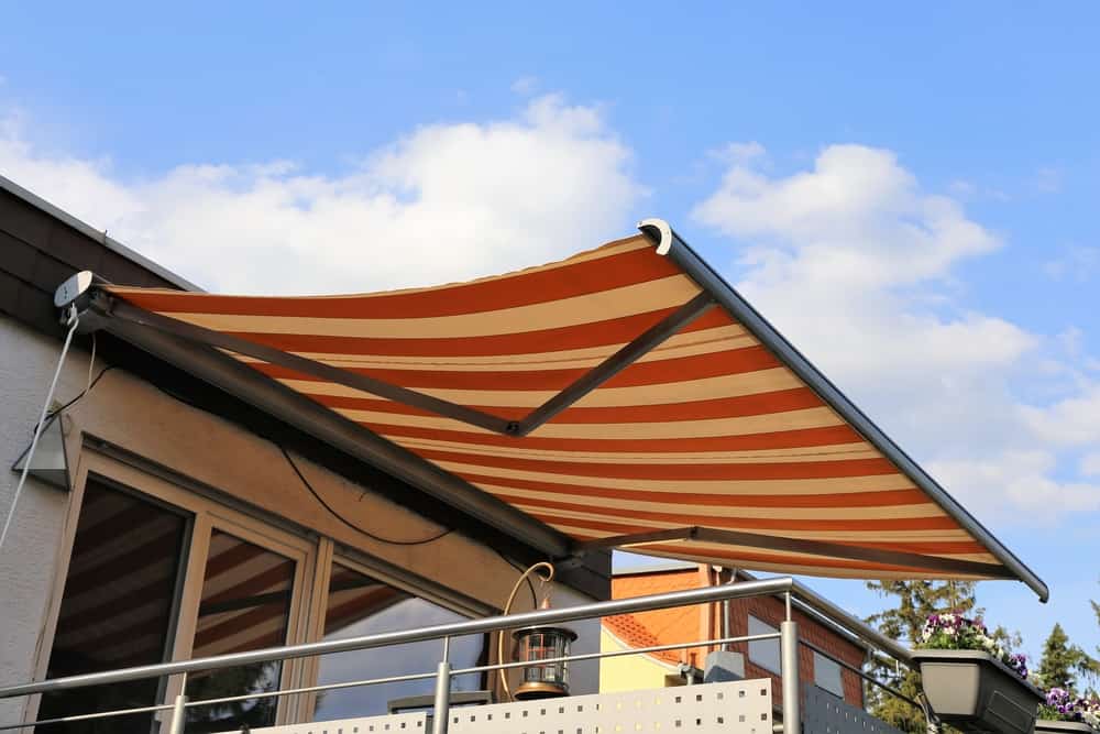 Retractable Awnings Chicago, IL rijon manufactoring company